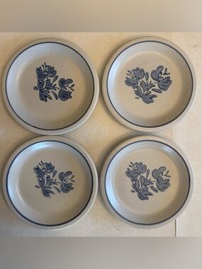 Set of 4 Pfaltzgraff Stoneware Cream Blue Floral small plates vintage